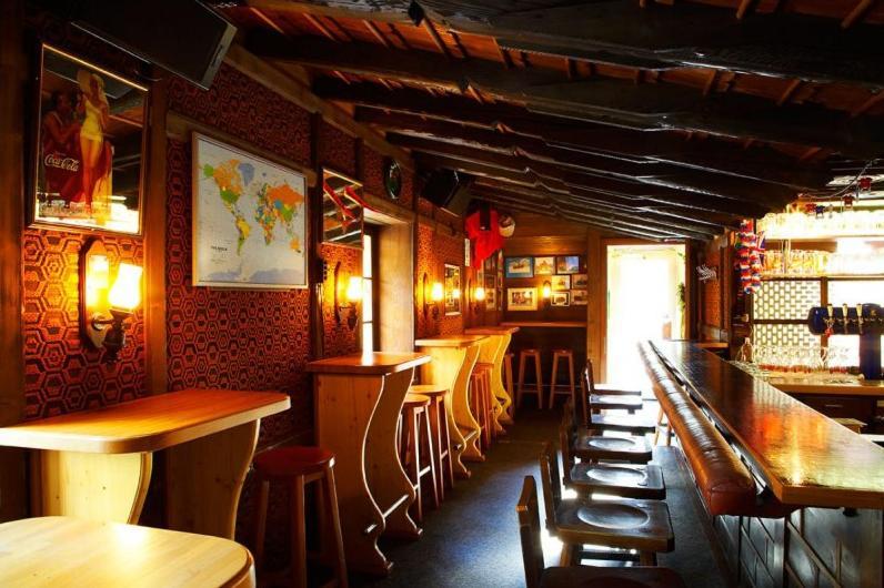 Hotel Des Alpes Кандерштег Экстерьер фото