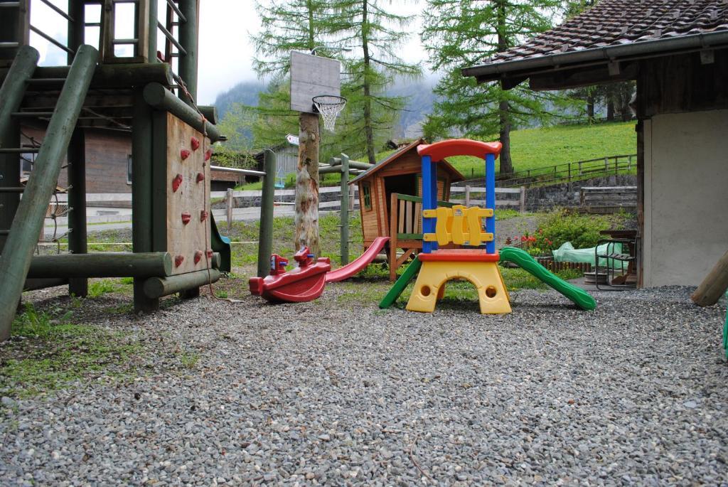 Hotel Des Alpes Кандерштег Экстерьер фото