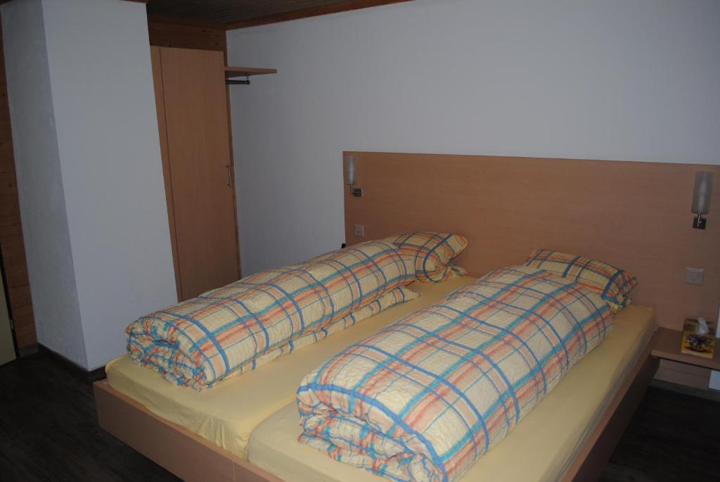Hotel Des Alpes Кандерштег Номер фото